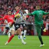Benfica isolou-se no comando face ao “bloqueio” do Sporting na “tempestade” de Vila do Conde